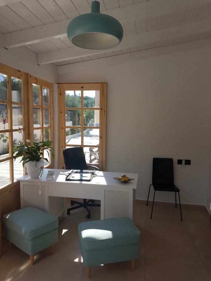 הרסוניסוס Sirocco Apartments מראה חיצוני תמונה